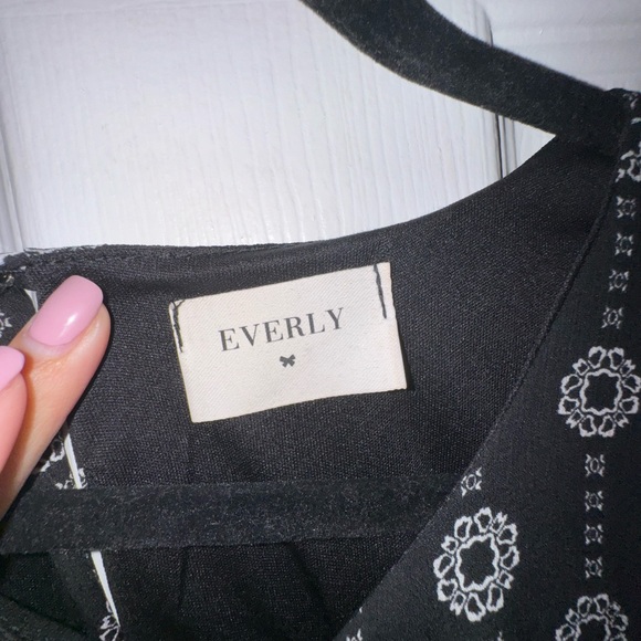 Everly black and white print jumper - Picture 3 of 5